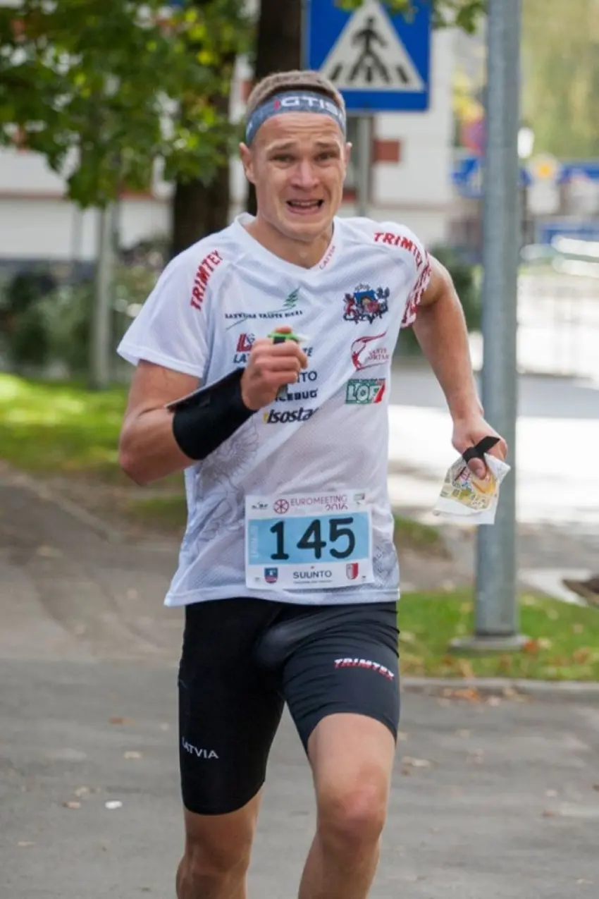 Artūrs spridzina Cēsu sprintā 2016